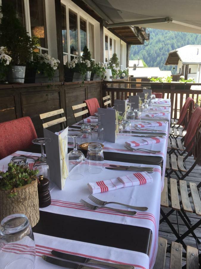 Hotel Le Grand Chalet Favre Saint-Luc Ngoại thất bức ảnh